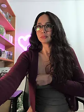 naughty-jessie - Naughty-Jessie's free webcam - UK Sex Cams