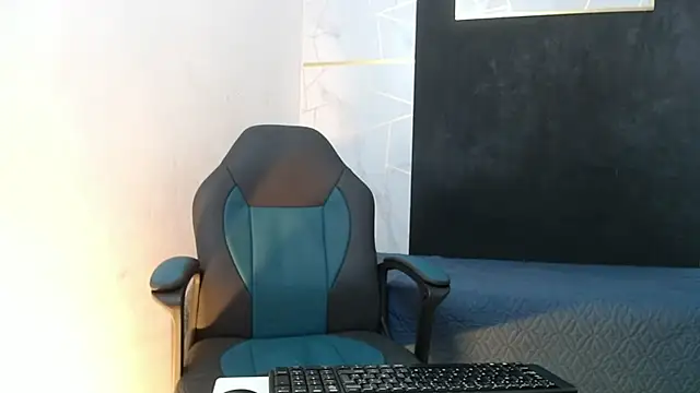 KittyStarmorbid webcam