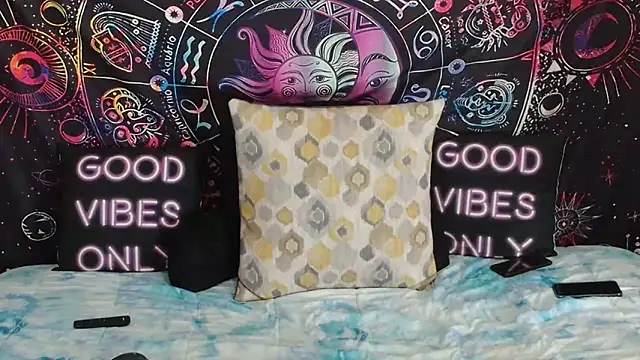 RENAESPLEASUREPALACE webcam