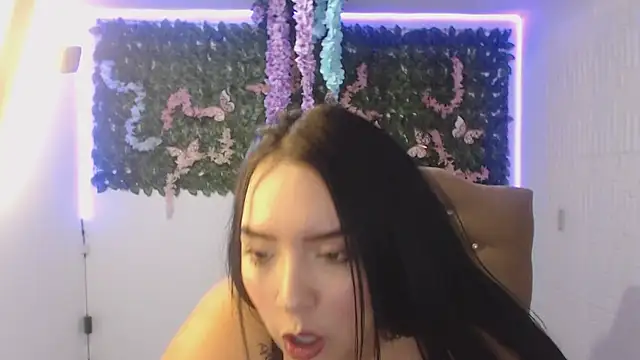 adara_cute_69 webcam