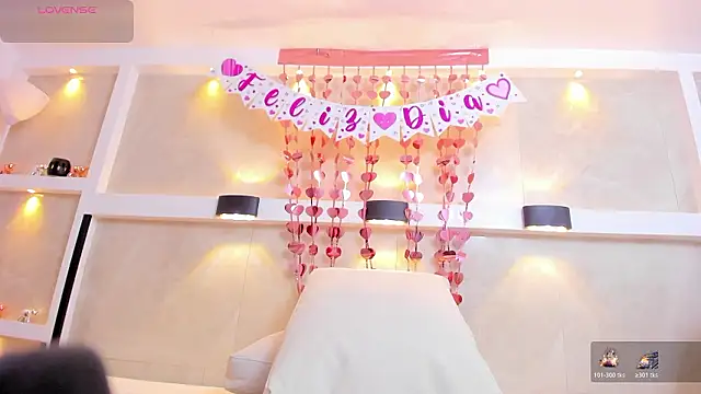 isaa_stone - Isaa_stone's free webcam - UK Sex Cams