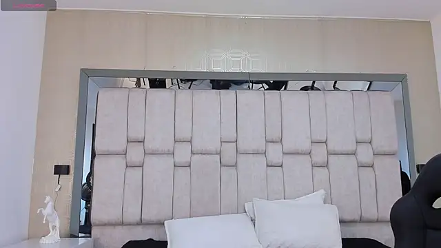 ValeryCooper18 webcam