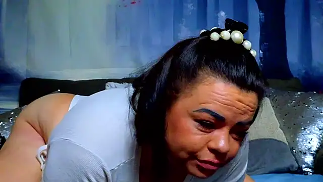 ElizabethEven webcam