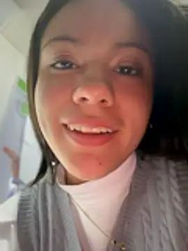 CHARLOTTE__05 webcam