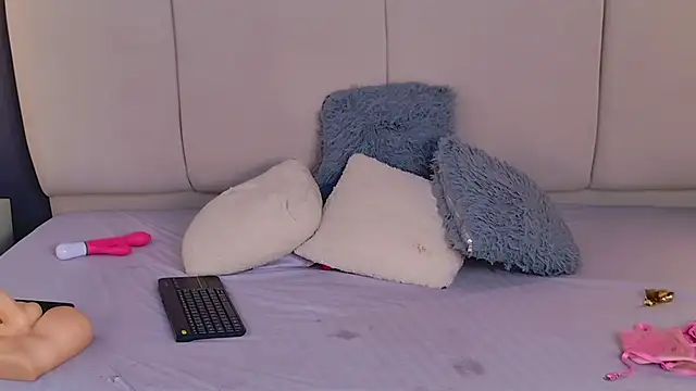 Niicolle_Miller webcam