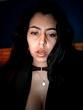 luianna - Luianna's free webcam - UK Sex Cams