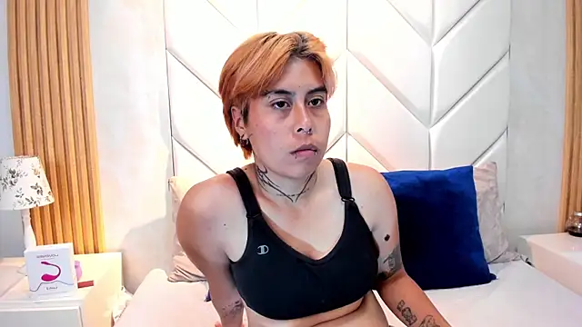 AnnieAndReach webcam