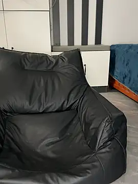 美女littlesluttycat在线直播