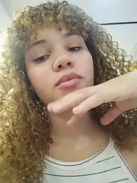 sirenrouge_69 - SirenRouge_69's free webcam