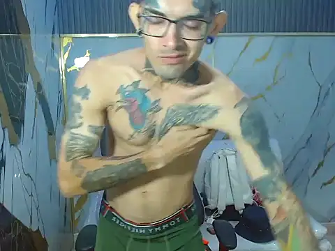Boy_tatto77 webcam