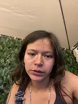 ninffa_pinkk21 - Ninffa_pinkk21's free webcam