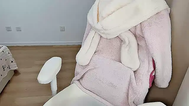 美女-qianqian在线直播