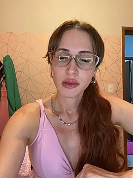 Irresistible24 webcam