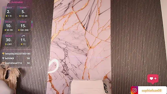 big_tits_in_your_face webcam