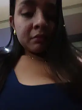 Julieth_hot-69 webcam