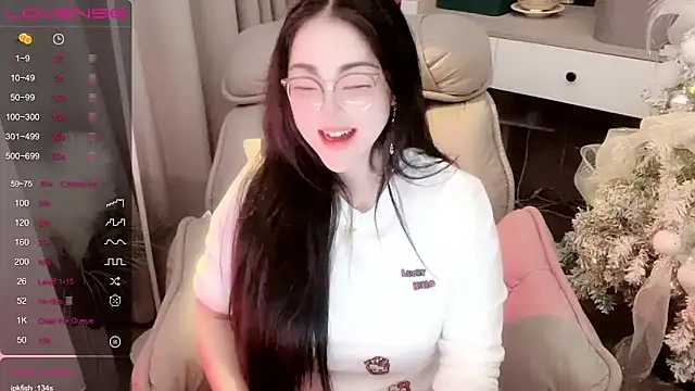 Monica-666888- webcam