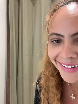 Chloe_Leaozinho webcam