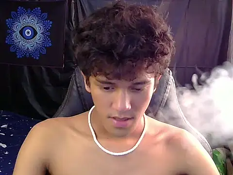 hugekenbigcock webcam