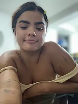 kaily_sweet16 (F teen) - I'm already excited fingers in my vagim