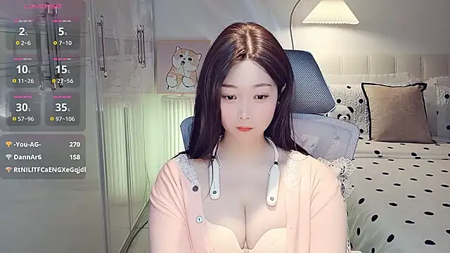 美女Xiaotantan-99在线直播