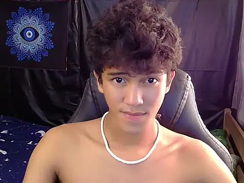 hugekenbigcock webcam