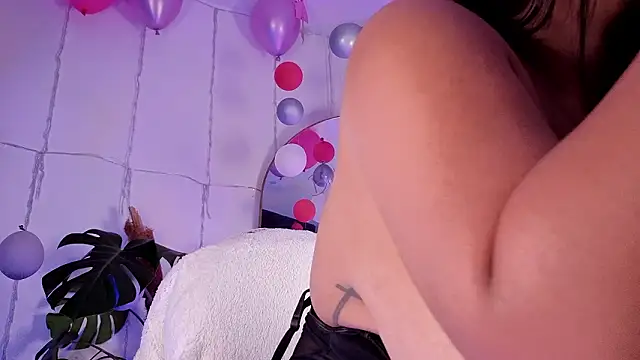 vickygrey - VickyGrey's free webcam - UK Sex Cams