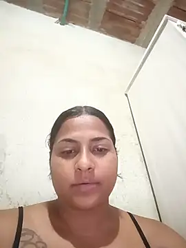 Giselabrunette25 webcam