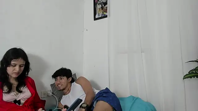 Laura_and_Kevin webcam