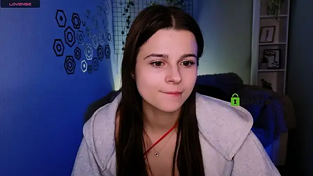 berry_alma (F teen) - shake ass in thong