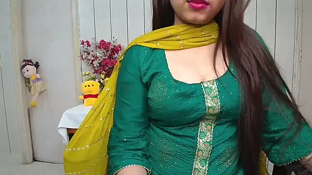 savya1 (F young) - show pussy