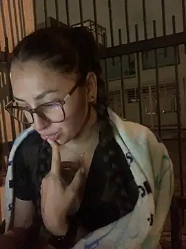 ArianaDominguez_Pink webcam