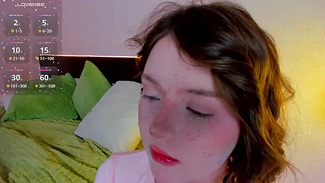 lexxxxxxi - Lexxxxxxi's free webcam - UK Sex Cams