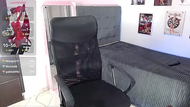 britany_teen18 webcam