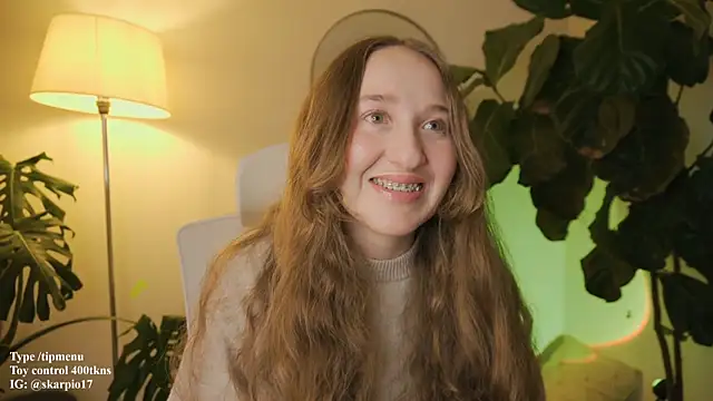 Scarlett_NoirMuse webcam