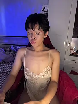 plaxtique - Plaxtique's free webcam - UK Sex Cams