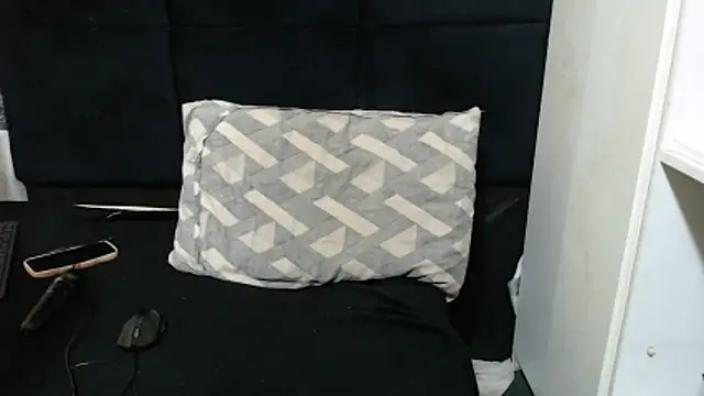 SweetHotBabby18 webcam