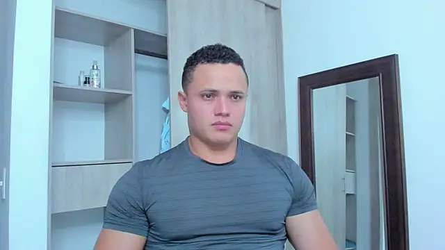 kinglevi01 - KingLevi01's free webcam - UK Sex Cams