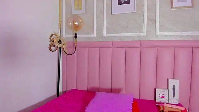 HoollyHendrix webcam