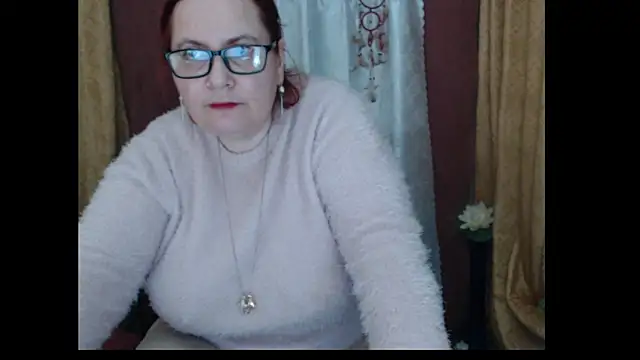 PlayfullMature webcam