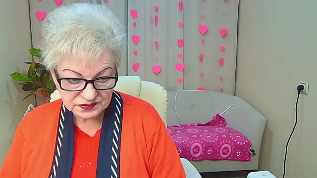 kaylesmoll - KayleSmoll's free webcam - UK Sex Cams