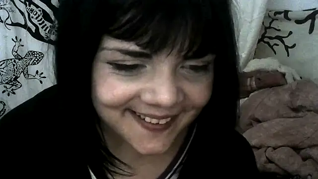 cutiefeet00 - Cutiefeet00's free webcam - UK Sex Cams