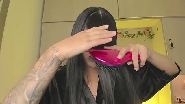 shirleyjones_ - ShirleyJones_'s free webcam - UK Sex Cams