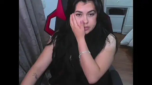 nannicutee - Nannicutee's free webcam - UK Sex Cams