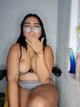 Mia_em webcam