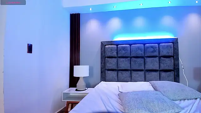 Alicee_Broownn webcam