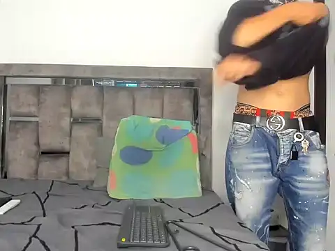 Master_Ruthless777 webcam