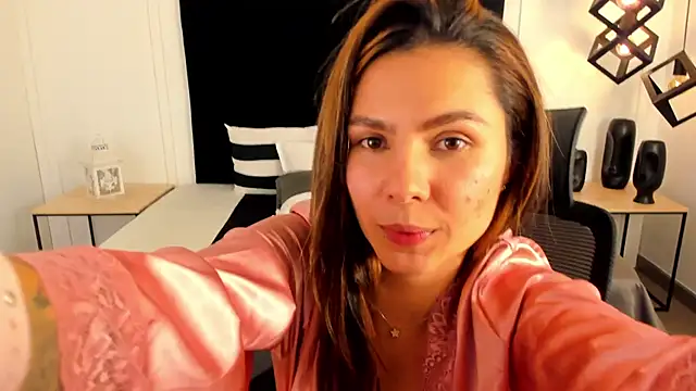 sofiag_ - SofiaG_'s free webcam