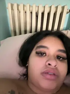 Webcam Model (Aloyenita)  is live.Free join now!