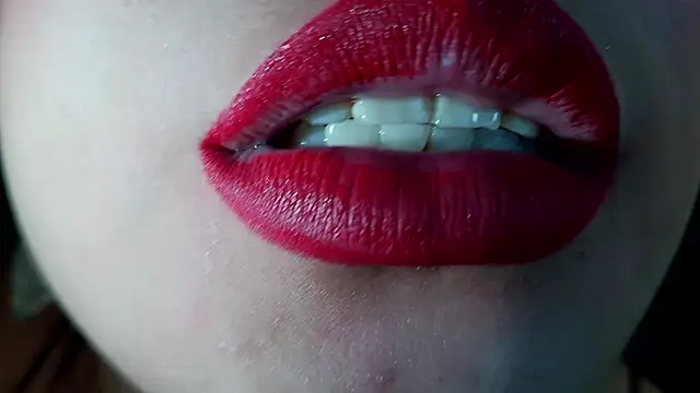 mia_roux1 - Mia_roux1's free webcam - UK Sex Cams