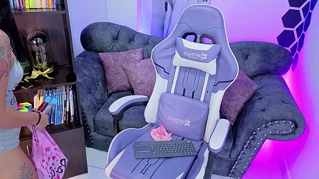 adie__brown - Adie__Brown's free webcam - UK Sex Cams